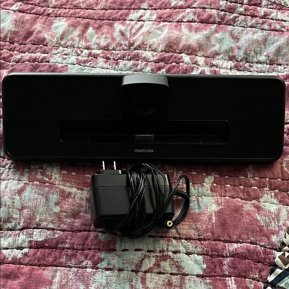 Memorex Black Speaker Dock Model MA1011BK